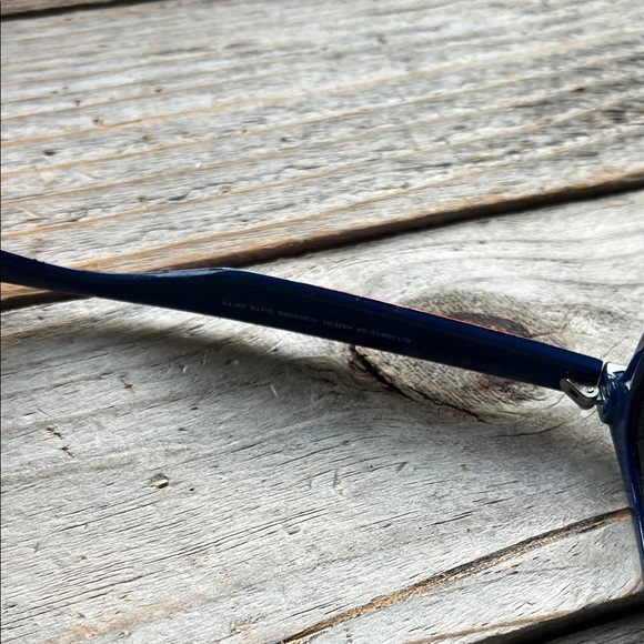 Patriotic Sunglasses with Star Design - Picture 7 of 9